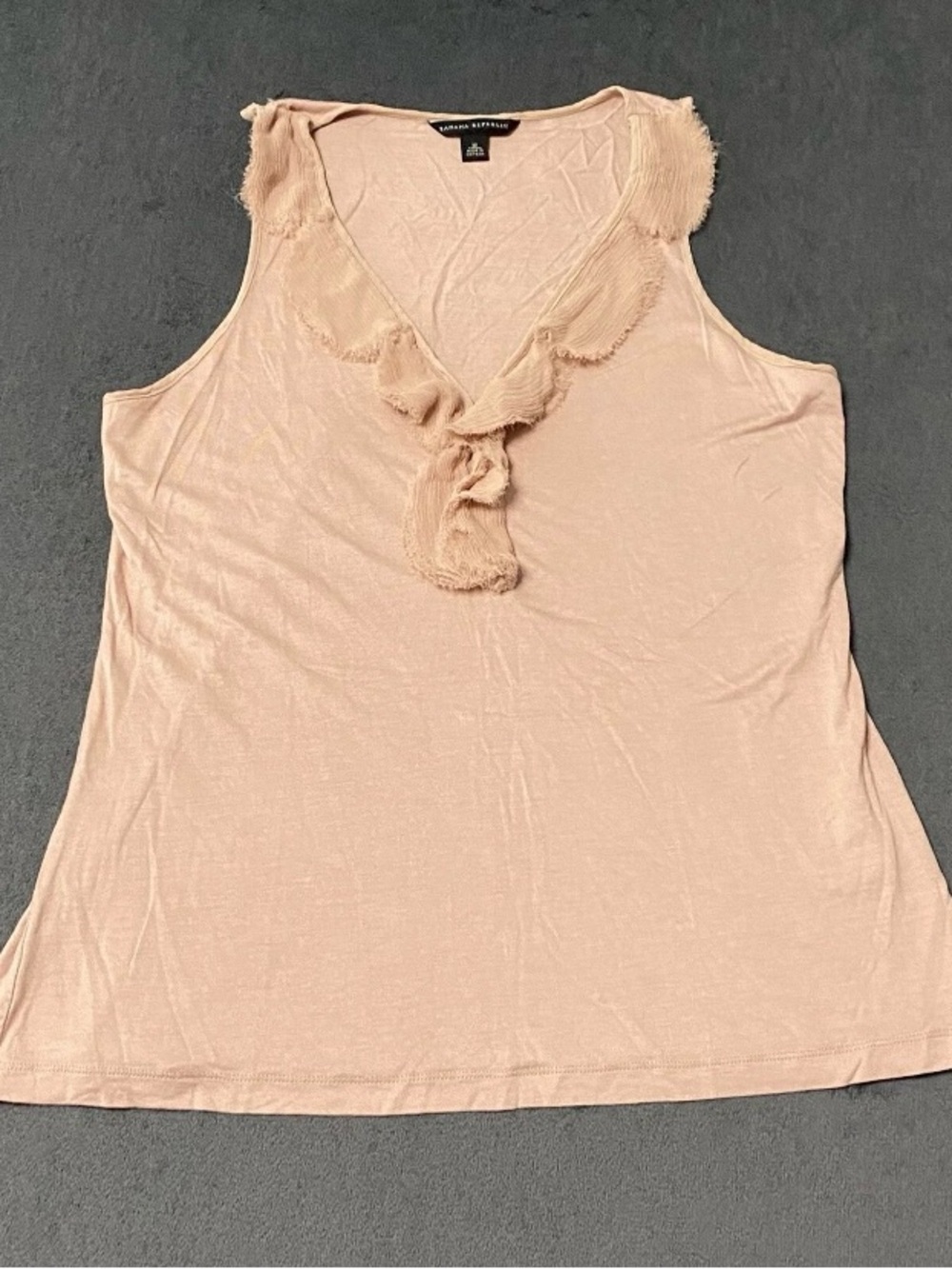 Banana Republic Girly Tank Top Womens M Soft Pink Dainty Ruffle Collar Shirt